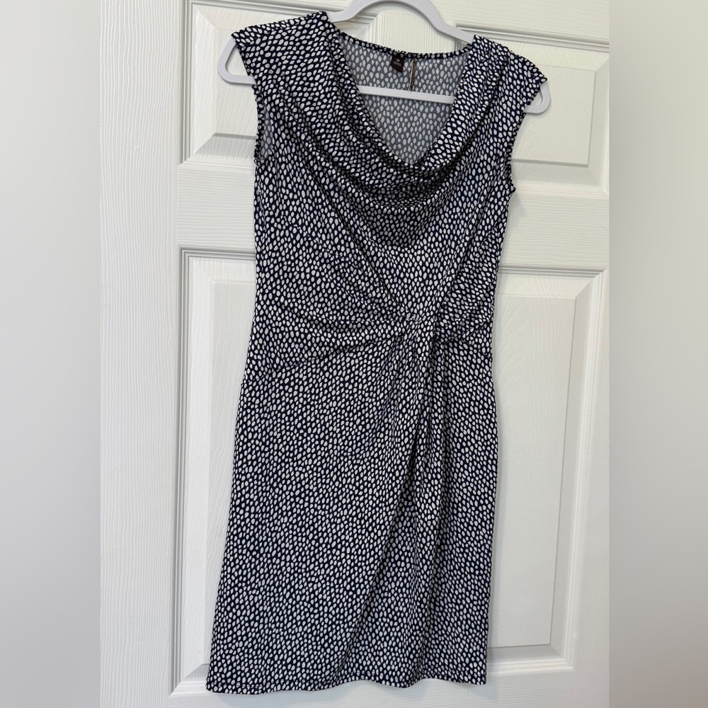 Dana Buchman Elegant Navy and White Patterned Dress - Size XS - Picture 5 of 16